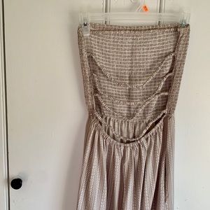 Maxi dress with strappy back